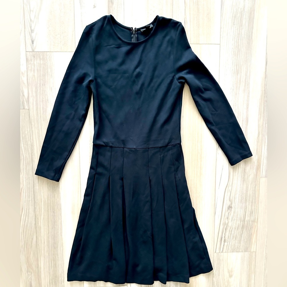 J. CREW PETITE PLEATED DRESS IN PONTE SZ 6 BLACK